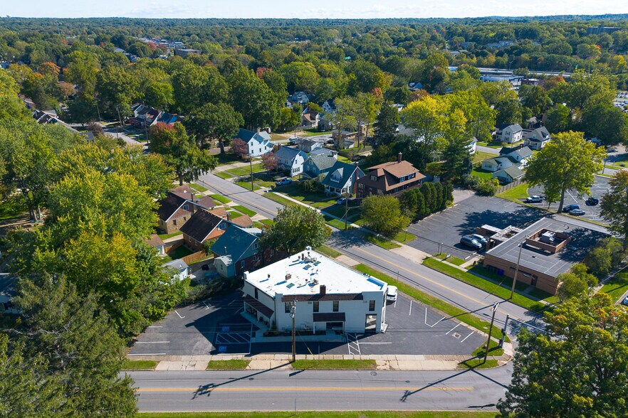 More Photos Of 2404 4th St, Cuyahoga Falls Office For Sale