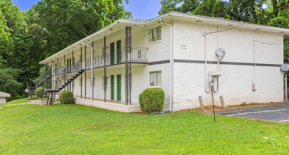 More Photos Of 1944 Dunlap Ave, East Point Multifamily For Sale