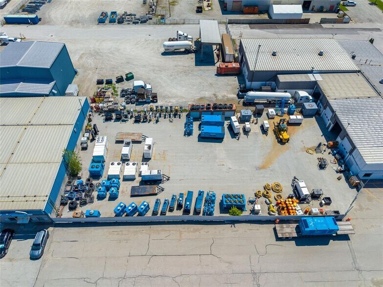 More Photos Of 394 Mcgregor Side Rd, Sarnia Warehouse For Sale