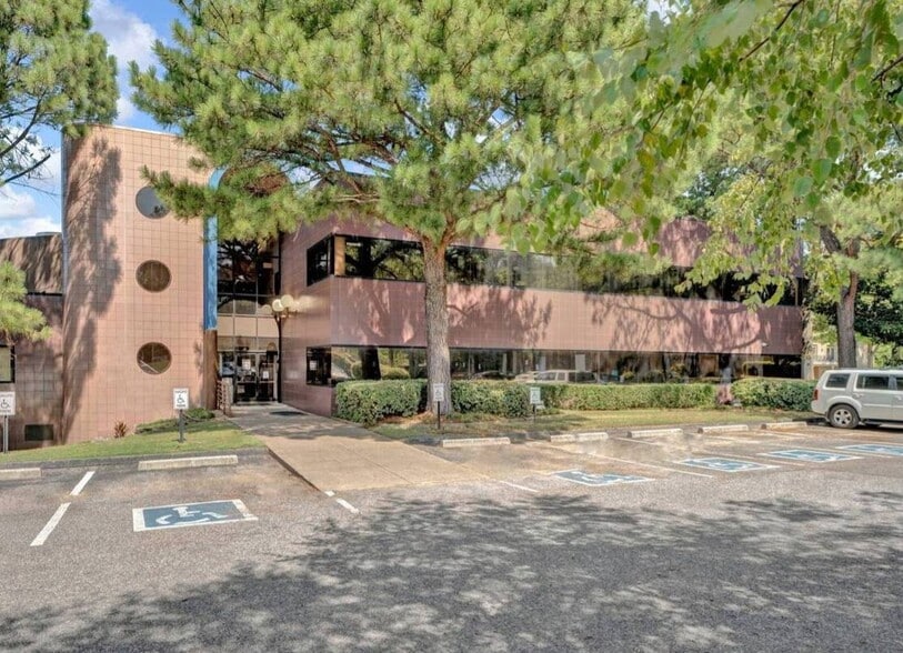 More Photos Of 5180 Park Ave, Memphis Office For Lease