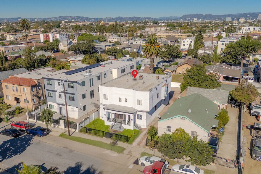 More Photos Of 1419 W 36th St, Los Angeles Apartments For Sale