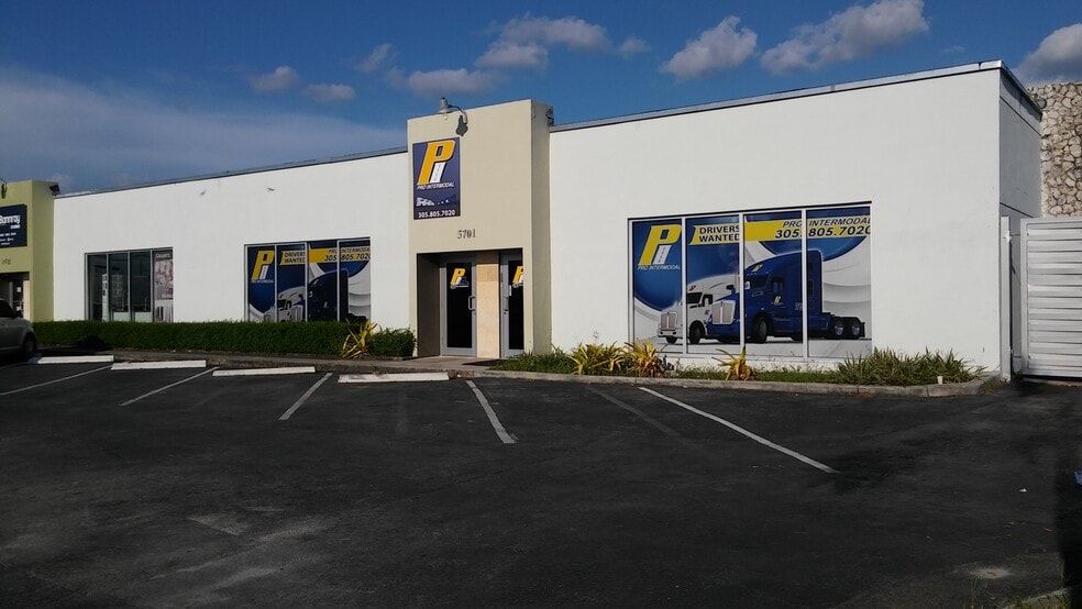 More Photos Of 5701-5731 NW 74th Ave, Miami Warehouse For Lease