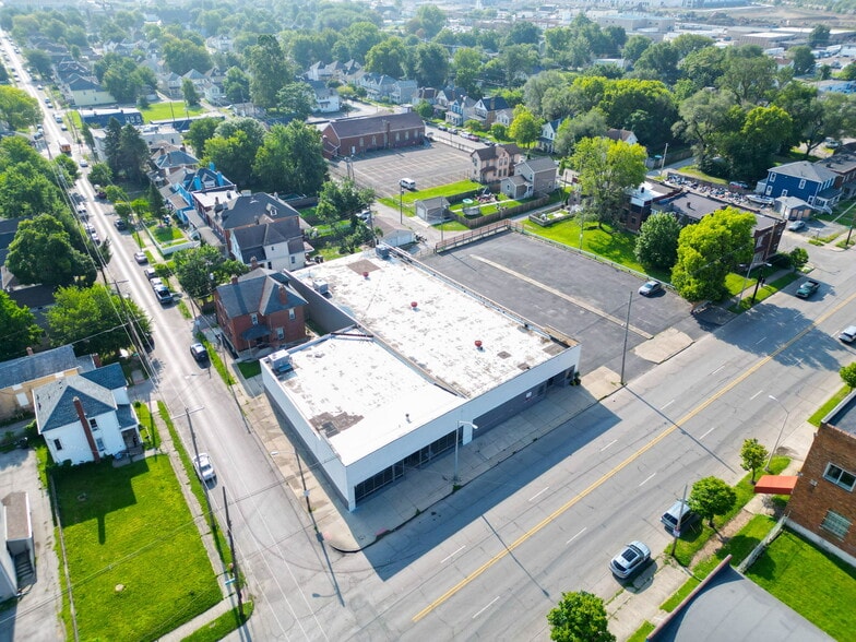 More Photos Of 1752-1776 S High St, Columbus Freestanding For Sale