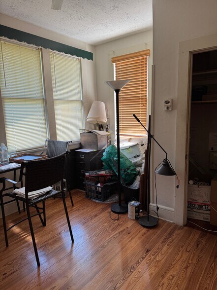 More Photos Of 1000 S Ridgewood Ave, Daytona Beach Office Residential For Sale