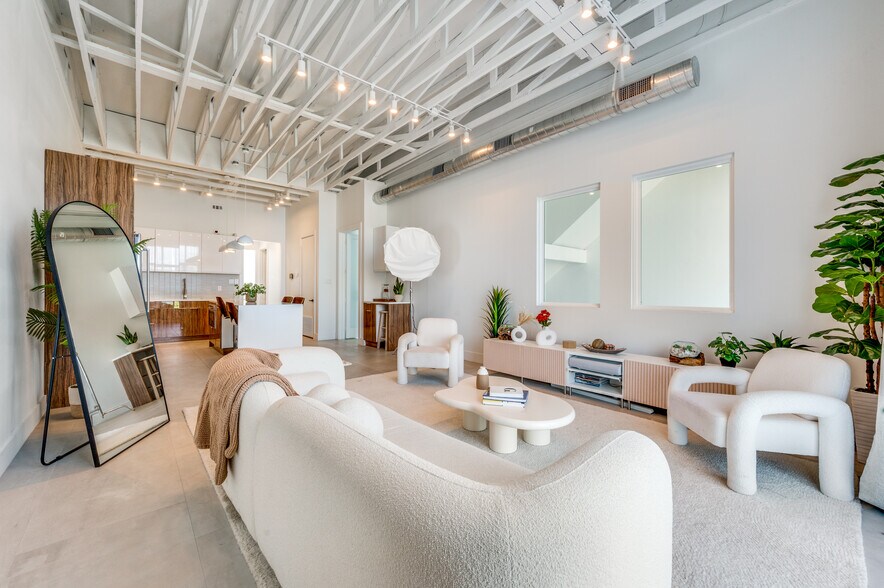More Photos Of 4755-4763 Algiers St, Dallas Loft Creative Space For Sale