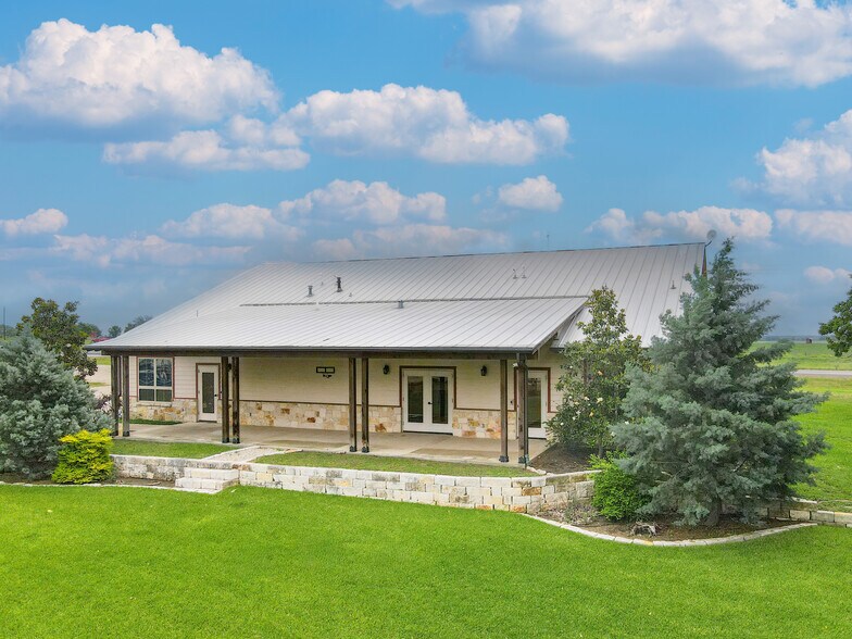 Primary Photo Of 8050 TX-21, Caldwell Office For Lease