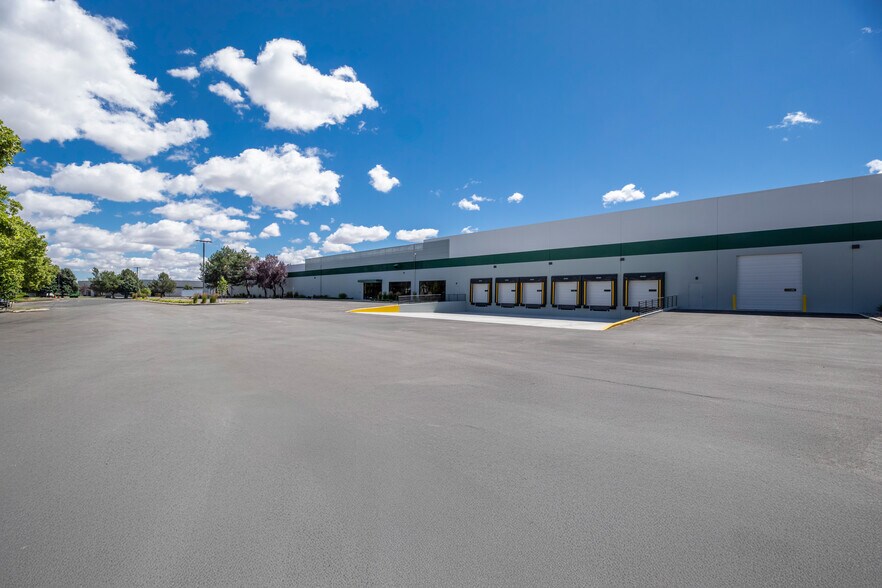 More Photos Of 4910-4990 Longley Ln, Reno Distribution For Lease