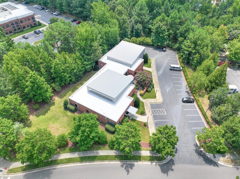 More Photos Of 2598 Highstone Rd, Cary Office For Lease