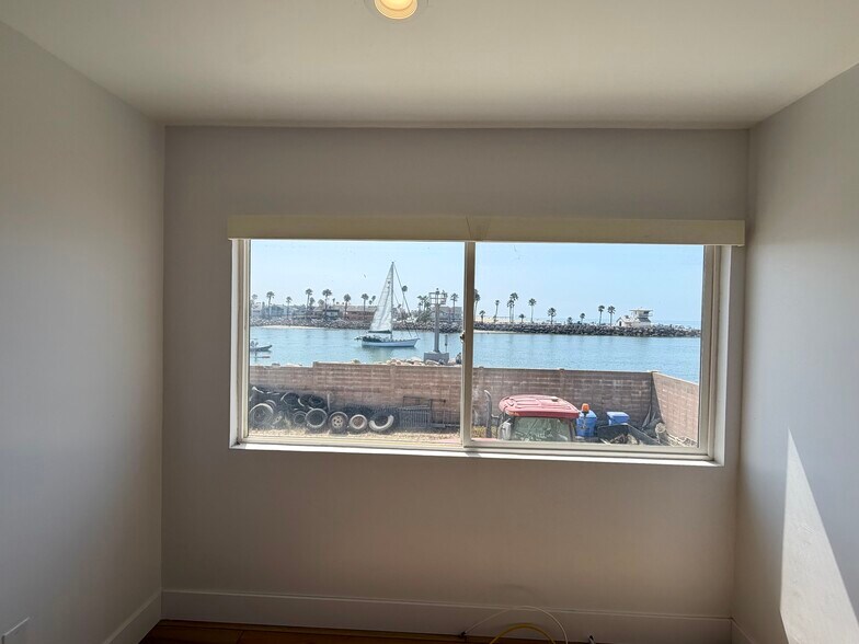 More Photos Of 2909 Ocean Dr, Oxnard Loft Creative Space For Lease