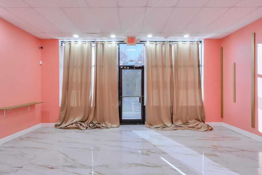 More Photos Of 5725 State Bridge Rd, Johns Creek Freestanding For Lease