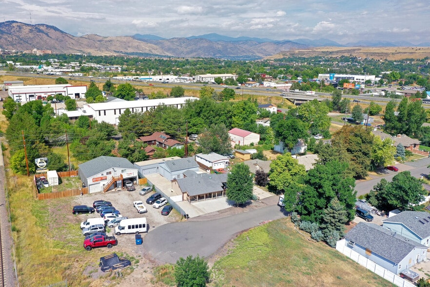 Primary Photo Of 609 Lupine St, Golden Light Distribution For Sale