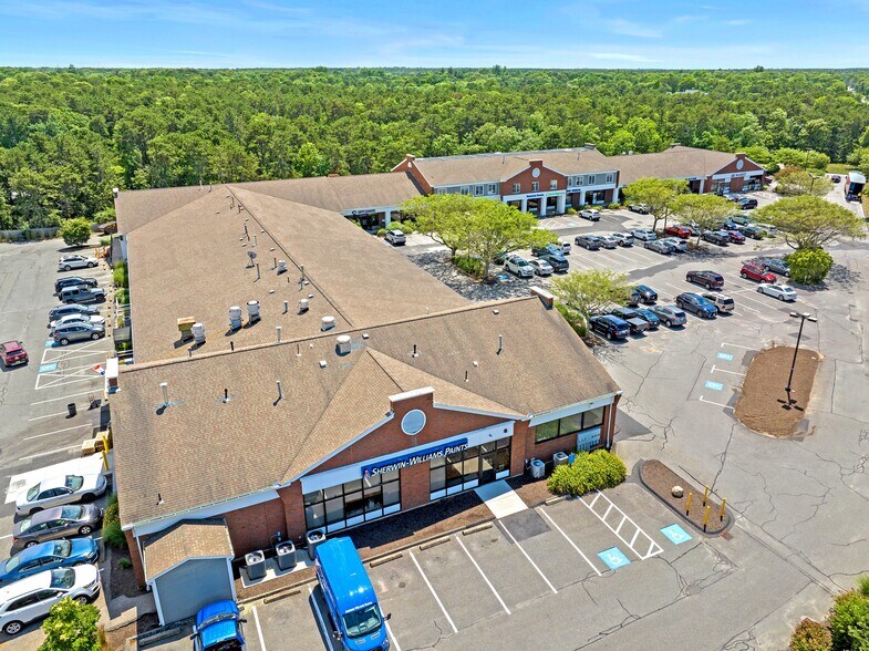 More Photos Of 1421 Orleans Rd, Harwich Storefront For Lease