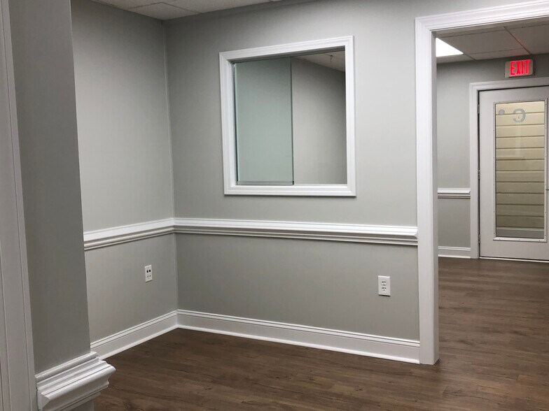 More Photos Of 445 Western Blvd, Jacksonville Medical For Lease