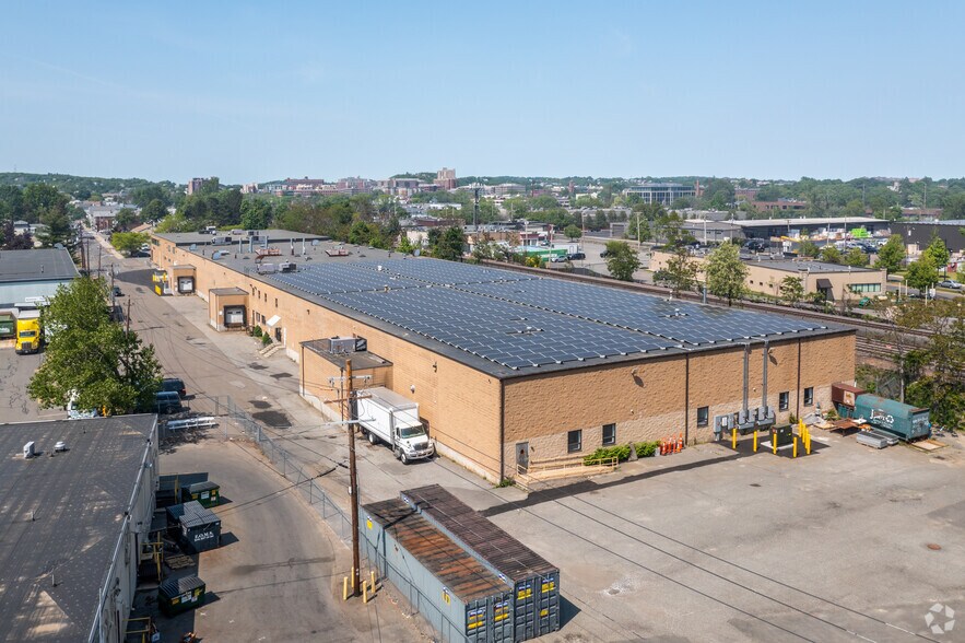 More Photos Of 420 Pearl St, Malden Warehouse For Lease