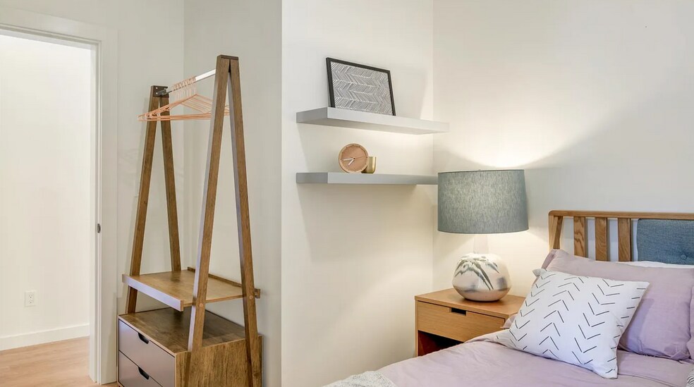 More Photos Of 1817 15th St, San Francisco Apartments For Sale