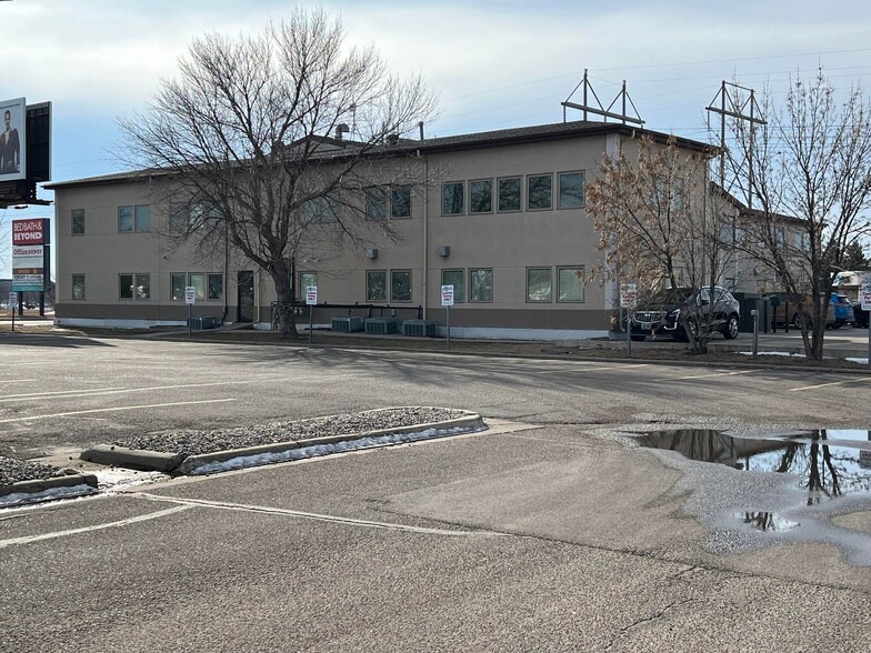 More Photos Of 4357 13th Ave SW, Fargo Office For Sale