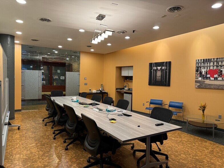 More Photos Of 25 Monroe St, Albany Office For Lease