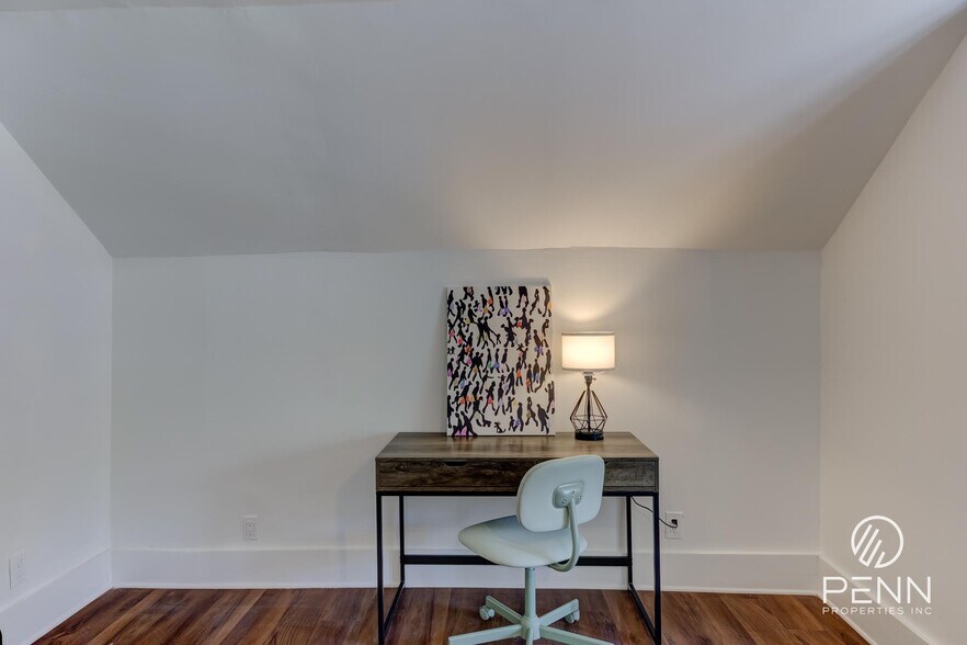 More Photos Of 2033 Young Ave, Memphis Multifamily For Sale