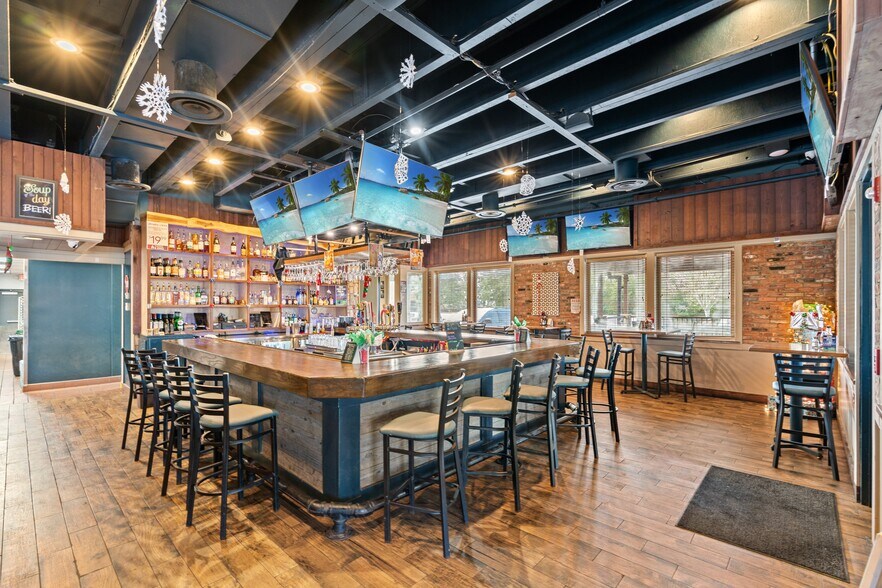 More Photos Of 8733/8739 Hwy 17 Bypass N Byp, Myrtle Beach Office For Sale