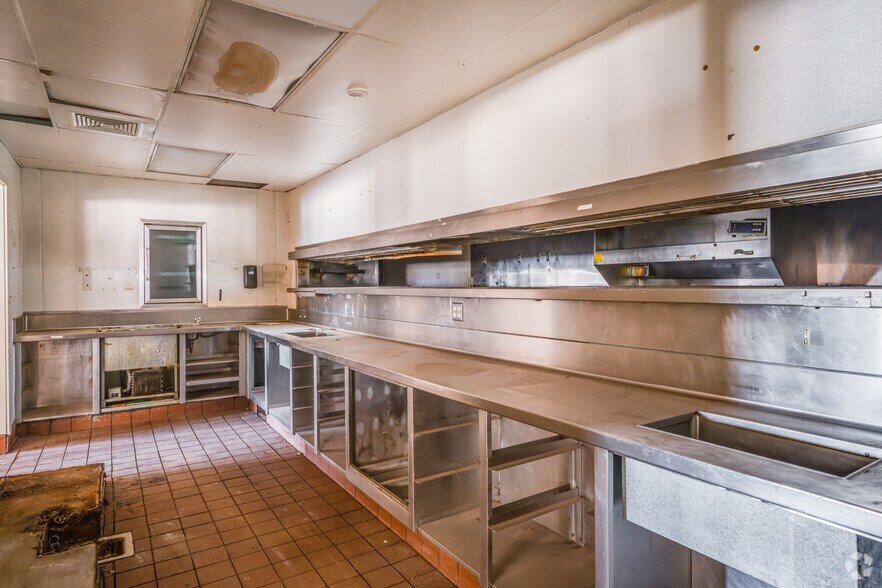 More Photos Of 1920 W Bell Rd, Phoenix Restaurant For Sale