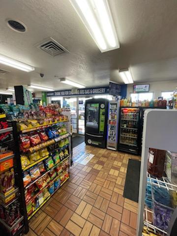 More Photos Of 1023 S 3rd Ave, Yakima Convenience Store For Sale