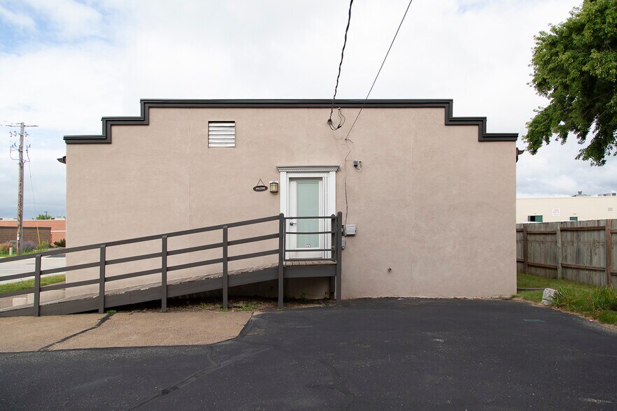 More Photos Of 635 Fairfax St, Altoona Loft Creative Space For Sale