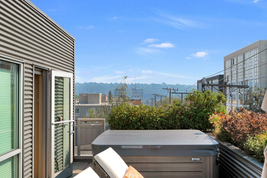 More Photos Of 160 Roy St, Seattle Office Residential For Sale