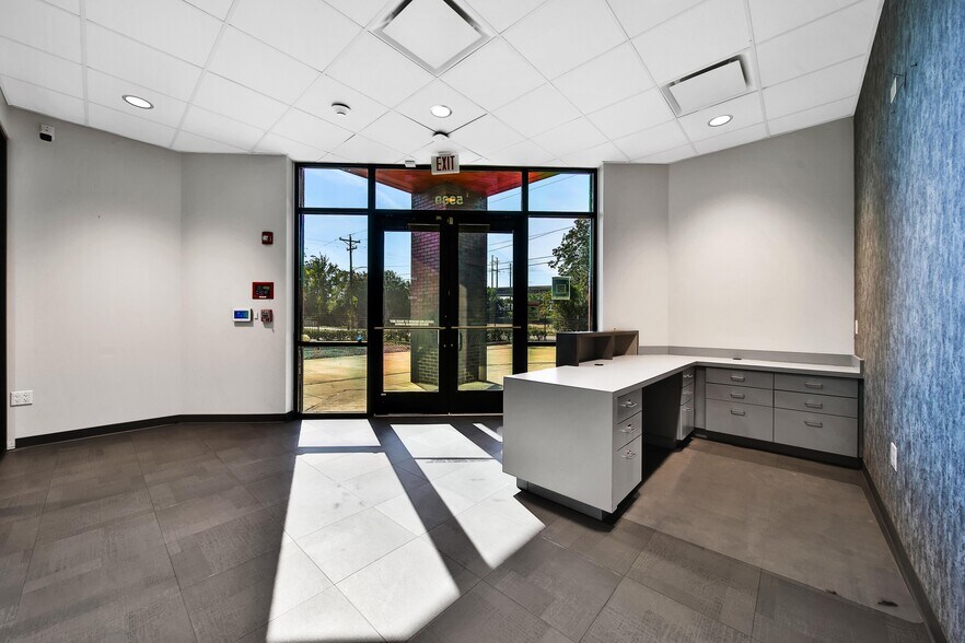 More Photos Of 5939 Albert Dr, Humble Light Distribution For Sale