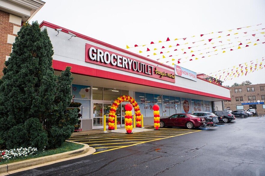 More Photos Of 540-598 Cranbrook Rd, Cockeysville Unknown For Lease