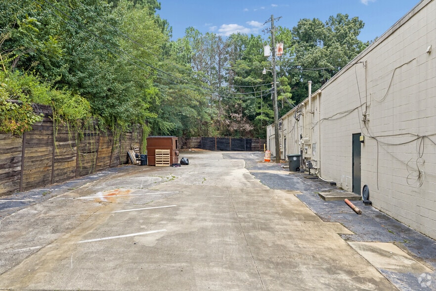 More Photos Of 1200-1248 Center Point Pky, Birmingham Storefront For Sale