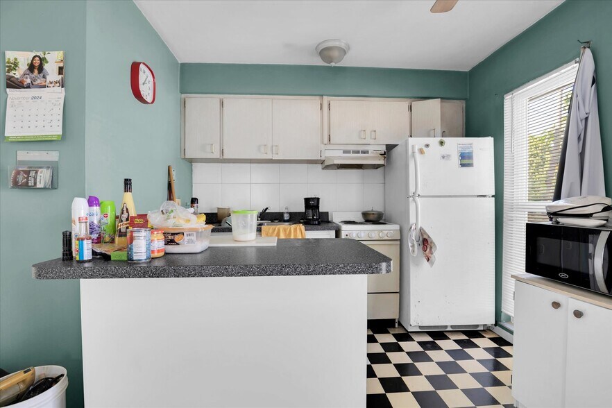 More Photos Of 885 Beltrees St, Dunedin Apartments For Sale