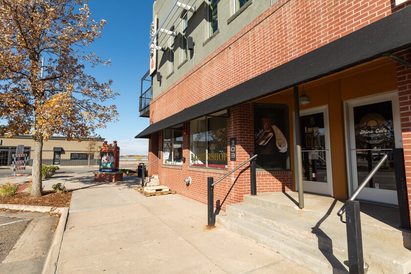 More Photos Of 201-205 4th St, Windsor Storefront Retail Office For Lease