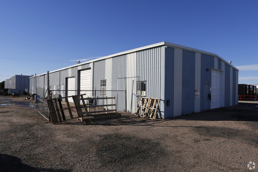 More Photos Of 3203-3223 Oakland St, Aurora Industrial For Sale