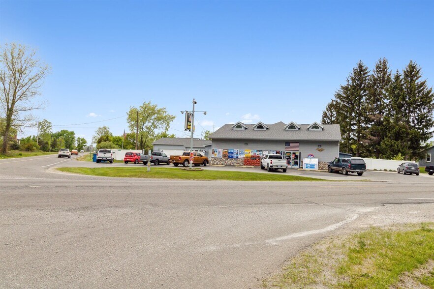 More Photos Of 7010 Frances Rd, Flushing Convenience Store For Sale