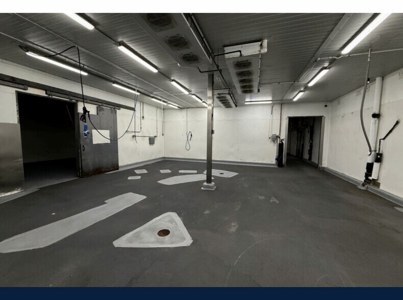 More Photos Of 2150 W Carroll Ave, Chicago Food Processing For Lease