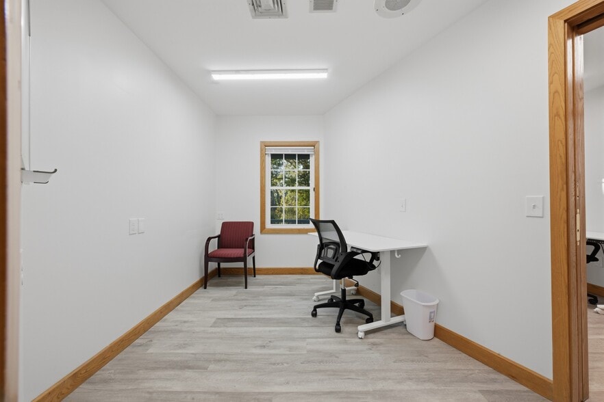 More Photos Of 123 Elm St, Old Saybrook Medical For Sale