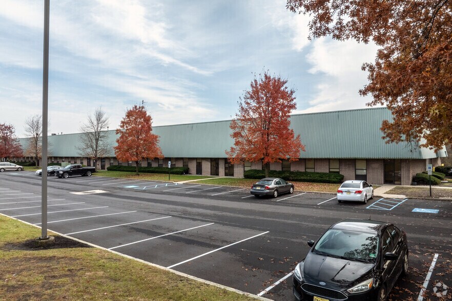 Primary Photo Of 2702 Cindel Dr, Cinnaminson Warehouse For Lease