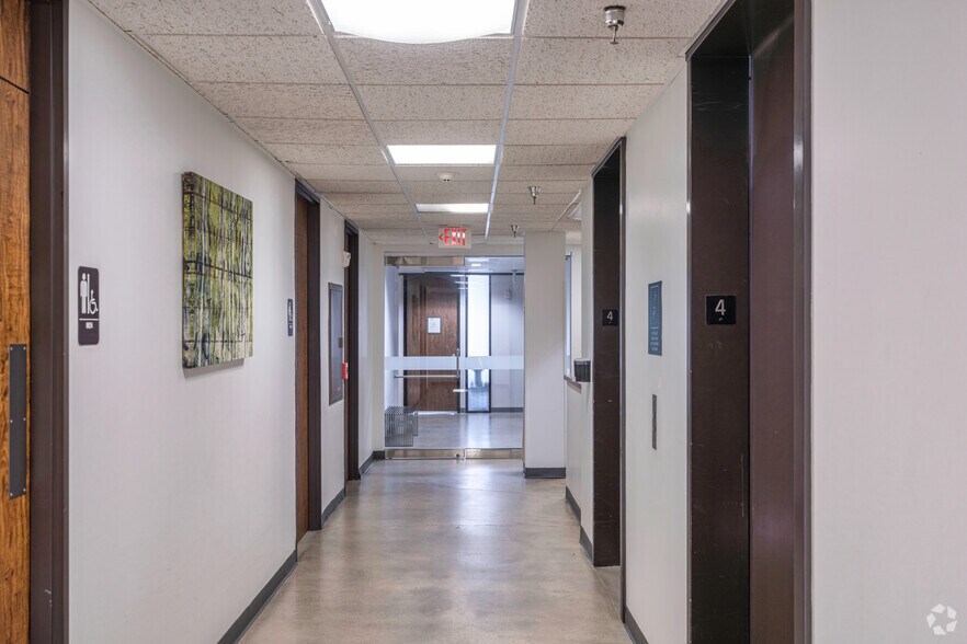 More Photos Of 519 N Sam Houston Pky E, Houston Medical For Lease