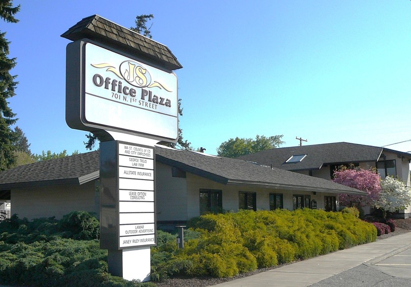 Primary Photo Of 701 N 1st St, Yakima Medical For Lease