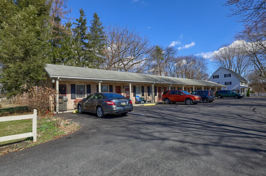 More Photos Of 5104 Fairfield Rd, Fairfield Apartments For Sale