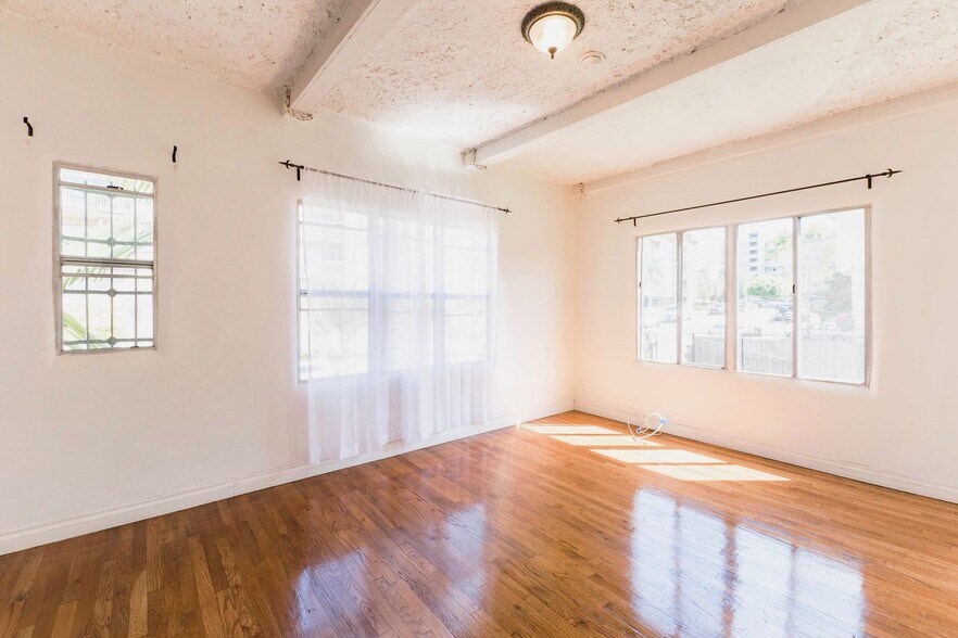More Photos Of 229 S Westlake Ave, Los Angeles Apartments For Sale