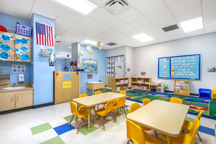 More Photos Of 4250 W Pinnacle Peak Rd, Glendale Daycare Center For Sale