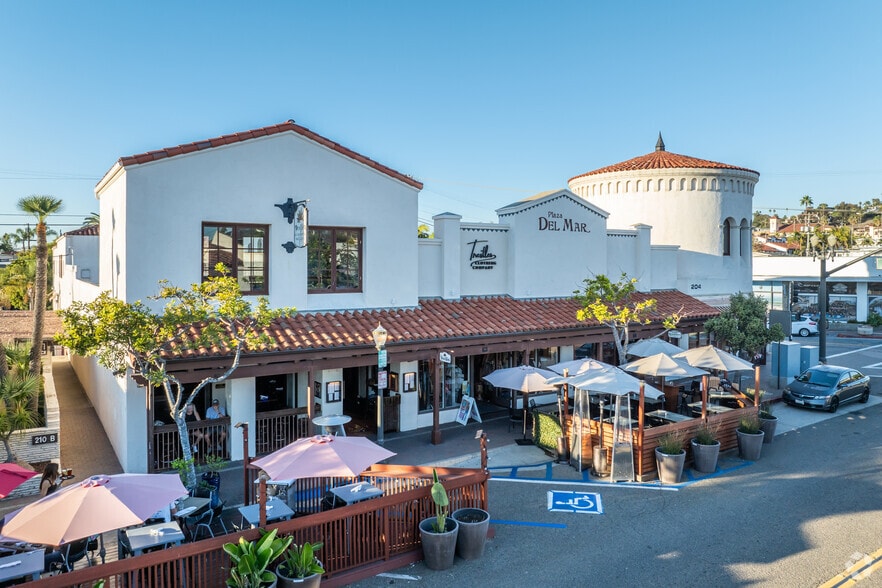 More Photos Of 204 Avenida del Mar, San Clemente General Retail For Lease
