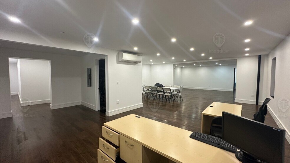 More Photos Of 94-01-94-03 101st Ave, Ozone Park Apartments For Lease
