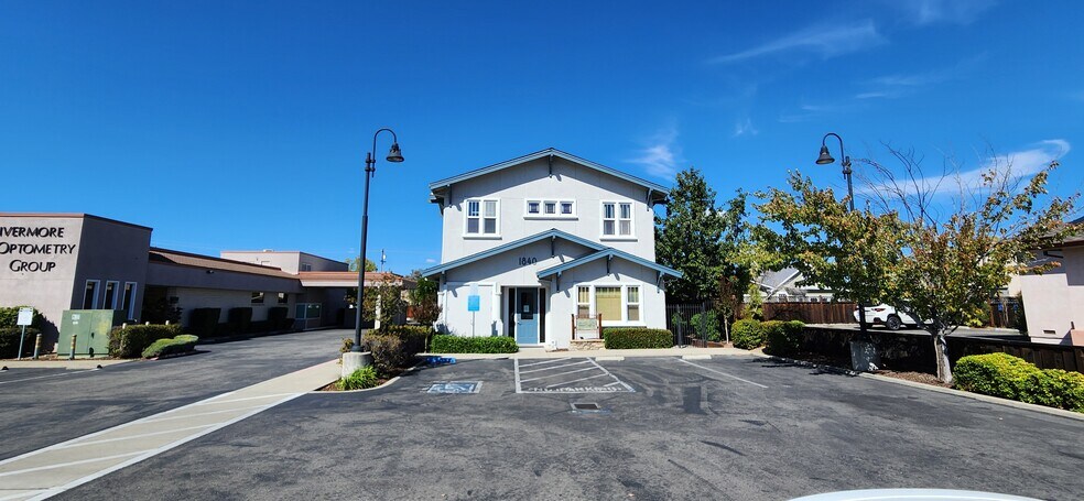 More Photos Of 1840 4th St, Livermore Medical For Sale