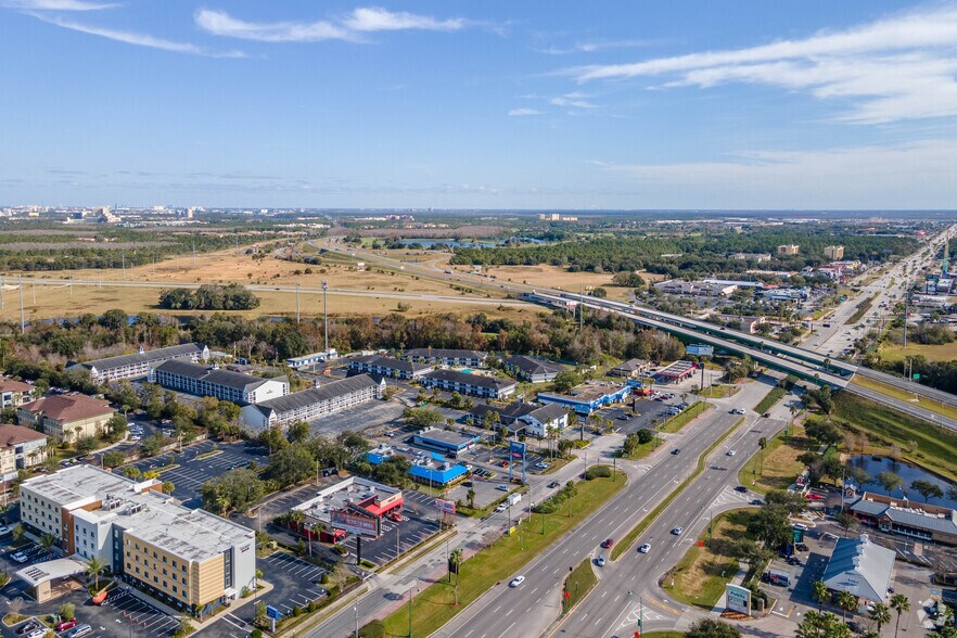 More Photos Of 5995 W Irlo Bronson Memorial Hwy, Kissimmee Hotel For Sale