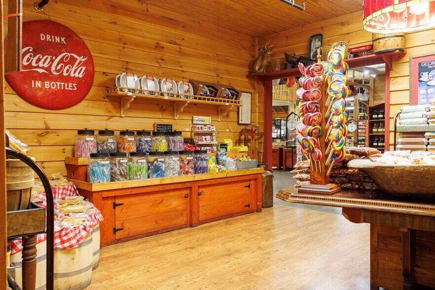 More Photos Of 63 Talona Spur Rd, Ellijay Freestanding For Sale