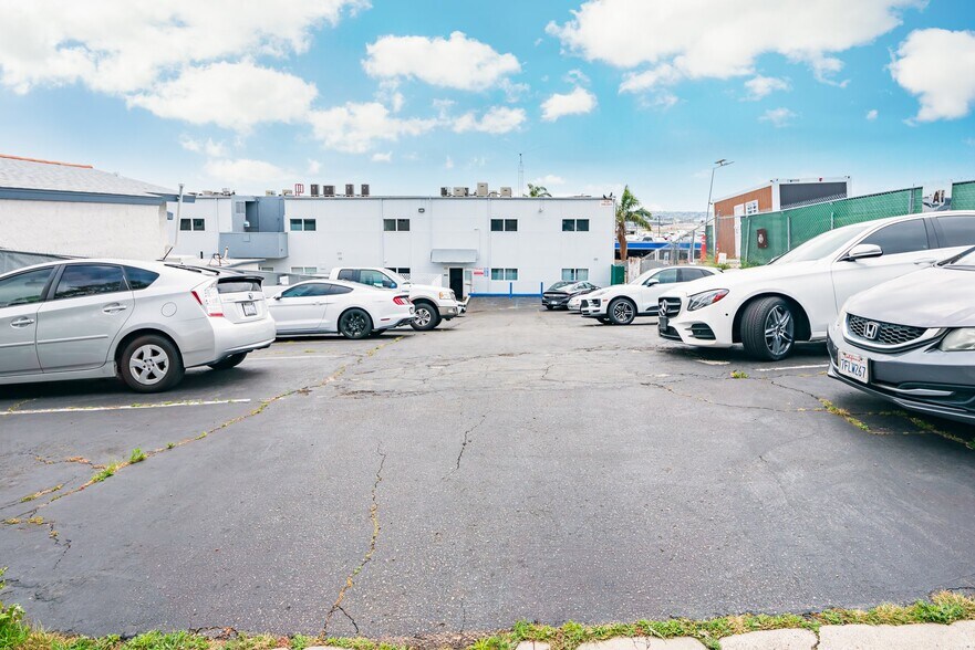 More Photos Of 2535 Kettner Blvd, San Diego Office Residential For Lease