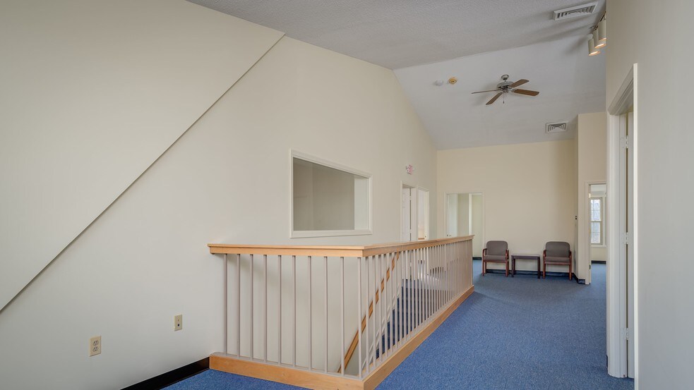 More Photos Of 8361-8379 Cherry Ln, Laurel Medical For Sale