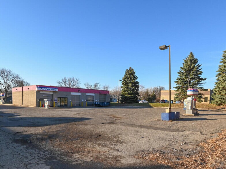 More Photos Of 3380 Coachman Rd, Eagan Carwash For Sale